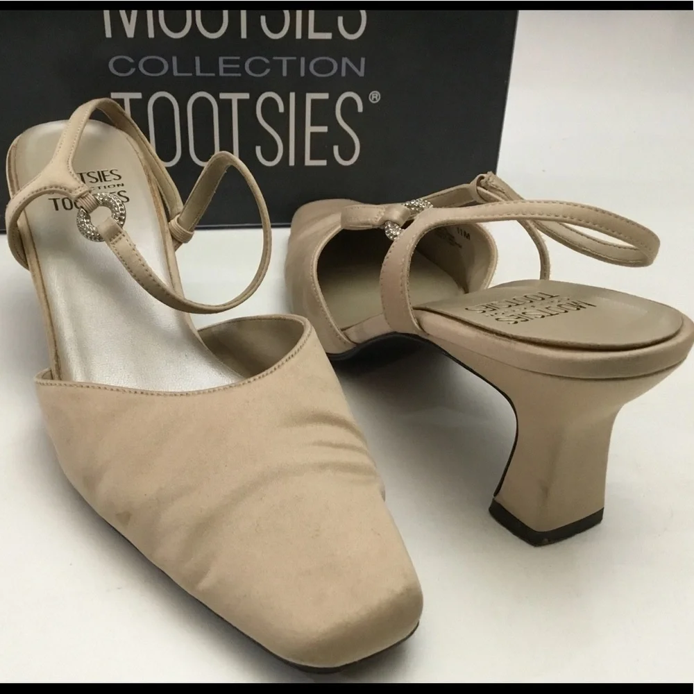 Mootsies Tootsies 11M Geisha Champagne Satin 3.25” Heels - CZ Buckles - Wedding - Picture 3 of 10